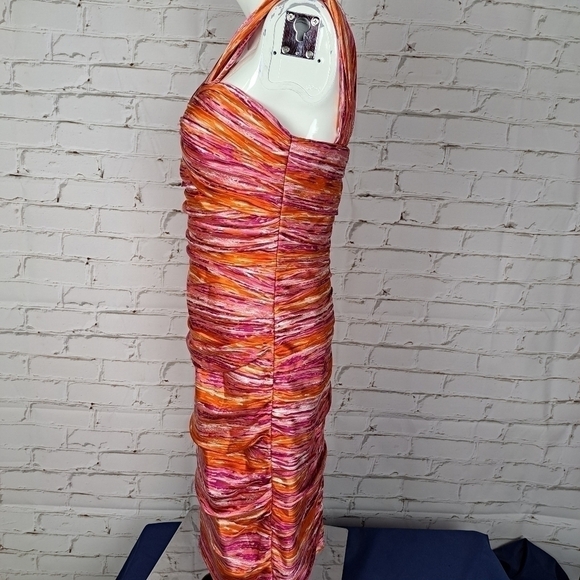 𝅺CARMEN Marc Valvo Printed Silk Halterneck Dress - Picture 5 of 14